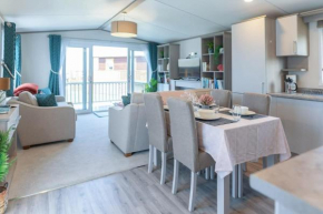 Modern Lodge nr Ilfracombe & Beaches